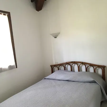 Domaine Valdaronu בית נופש סנט-לוסידה פורטו-וקיו